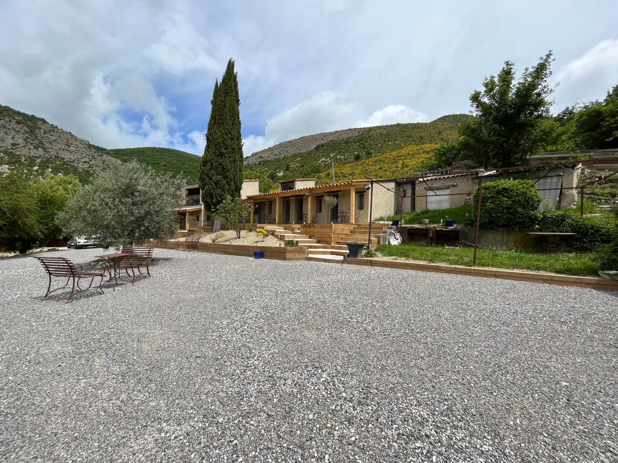 Les Ricoux Appartement Montfroc Buitenkant foto